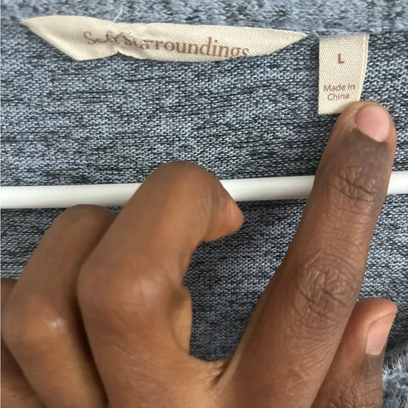 Soft Surrounding Women's Knit Tunic Top L Blue Long Sleeve Asymmetrical Hem Soft - Picture 5 of 5